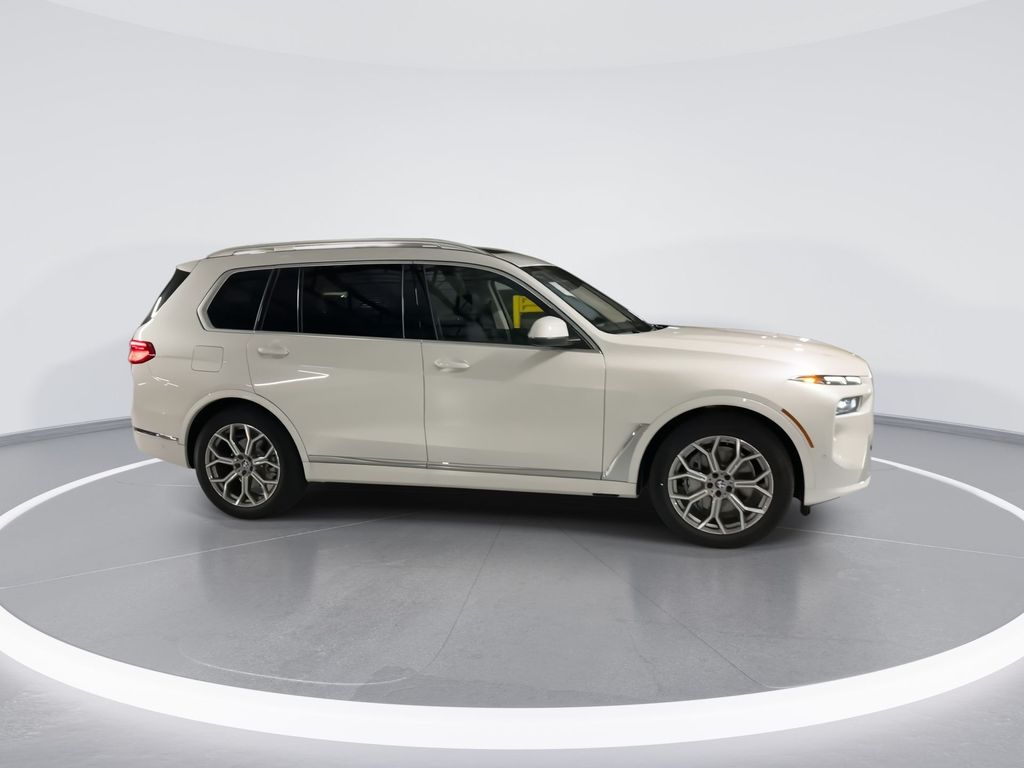 2025 BMW X7 xDrive40i 9