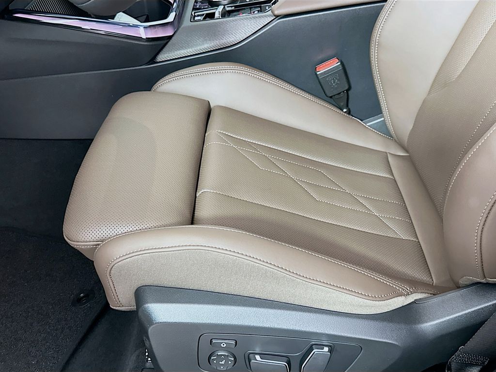 Thumbnail: 2026 BMW X3 - 21