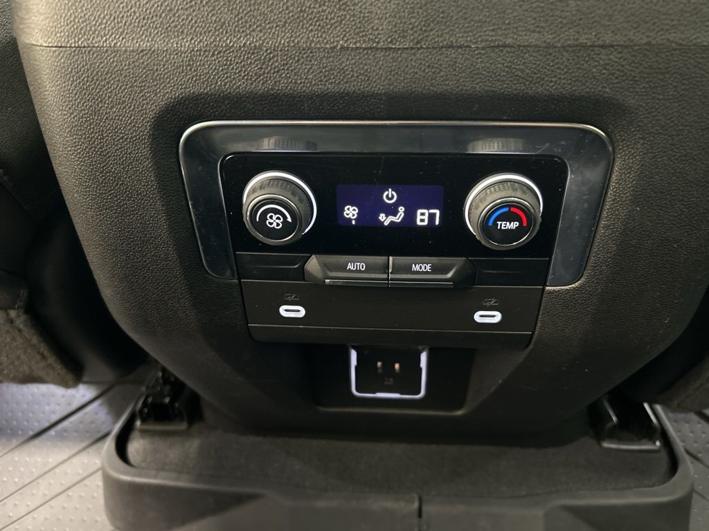 used 2023 Chevrolet Suburban car, priced at $59,984