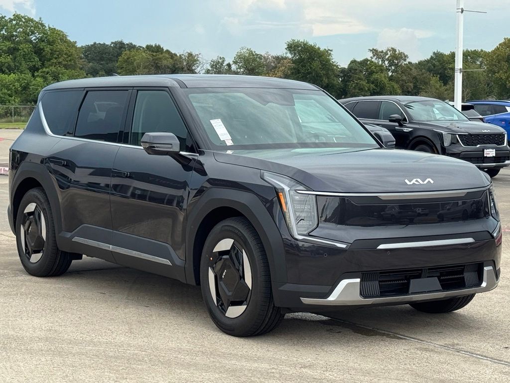 2026 Kia EV9 Light Long Range Gray at Community Kia