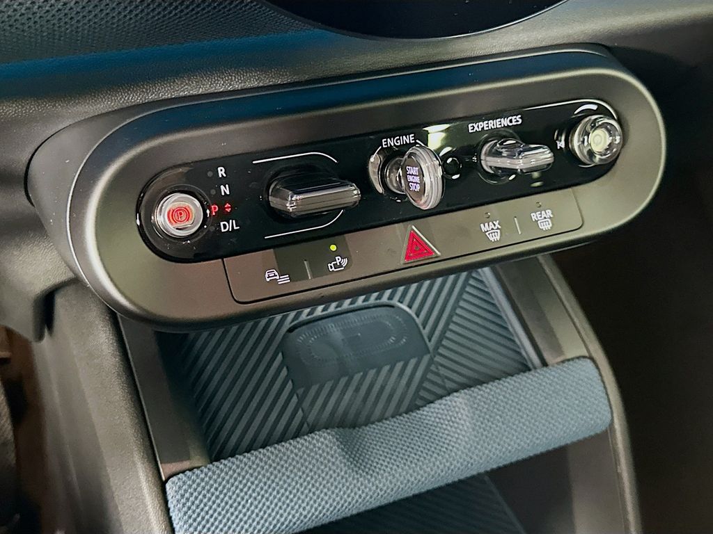 2025 MINI Cooper Countryman Iconic 15