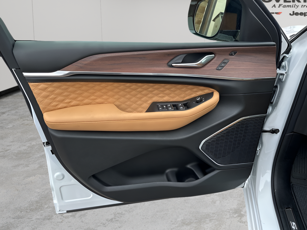 New Car 2025 Jeep Grand Cherokee  Summit For Sale Under $60,000 In Austin, Texas