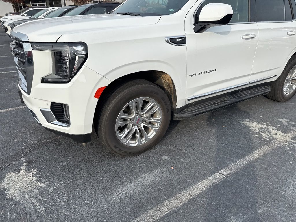 2023 Gmc Yukon SLT photo 2