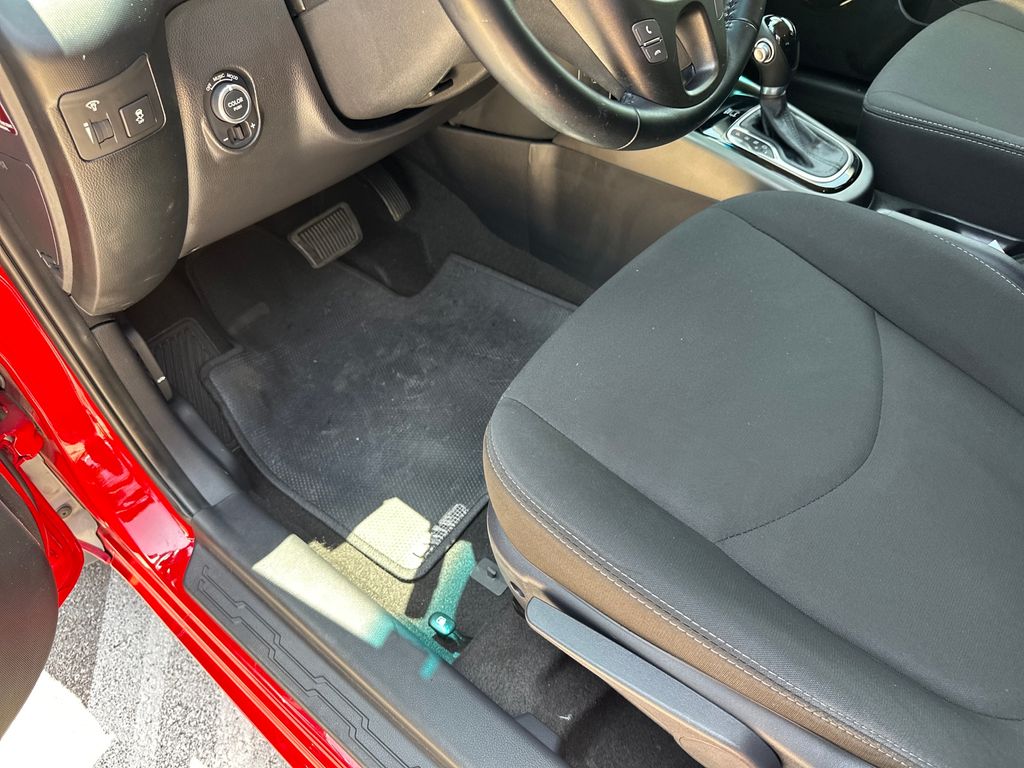 Used Car 2013 Kia Soul  Plus For Sale Under $10,000 In Austin, Texas