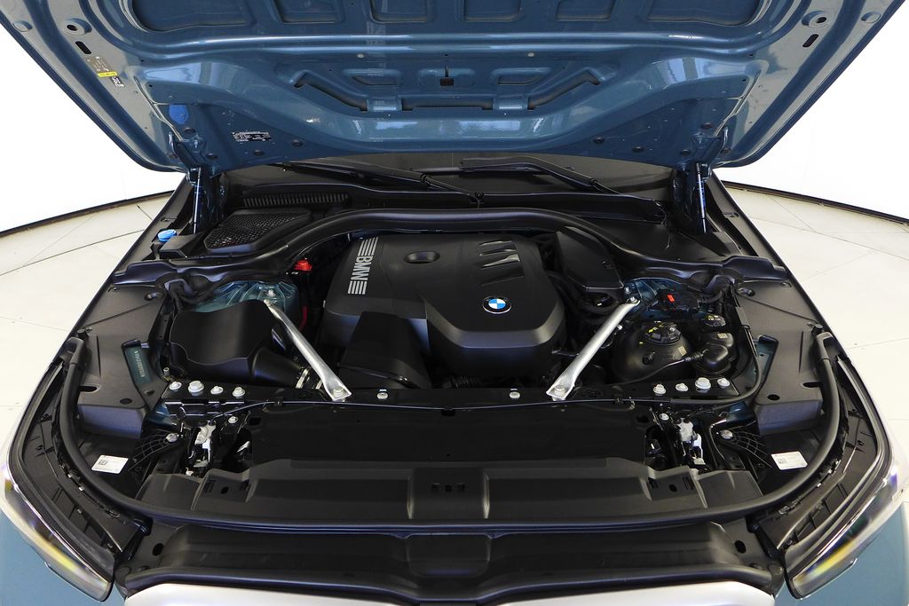 Thumbnail: 2024 BMW 5 Series - 6