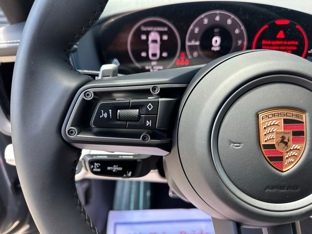 Thumbnail: 2025 Porsche Panamera - 20