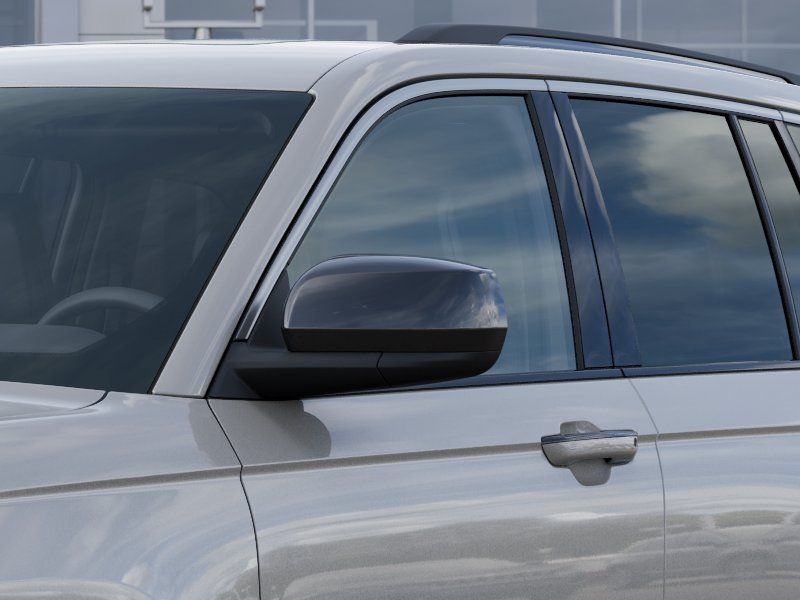 New 2026 Silver Zynith Jeep Laredo Altitude image 12