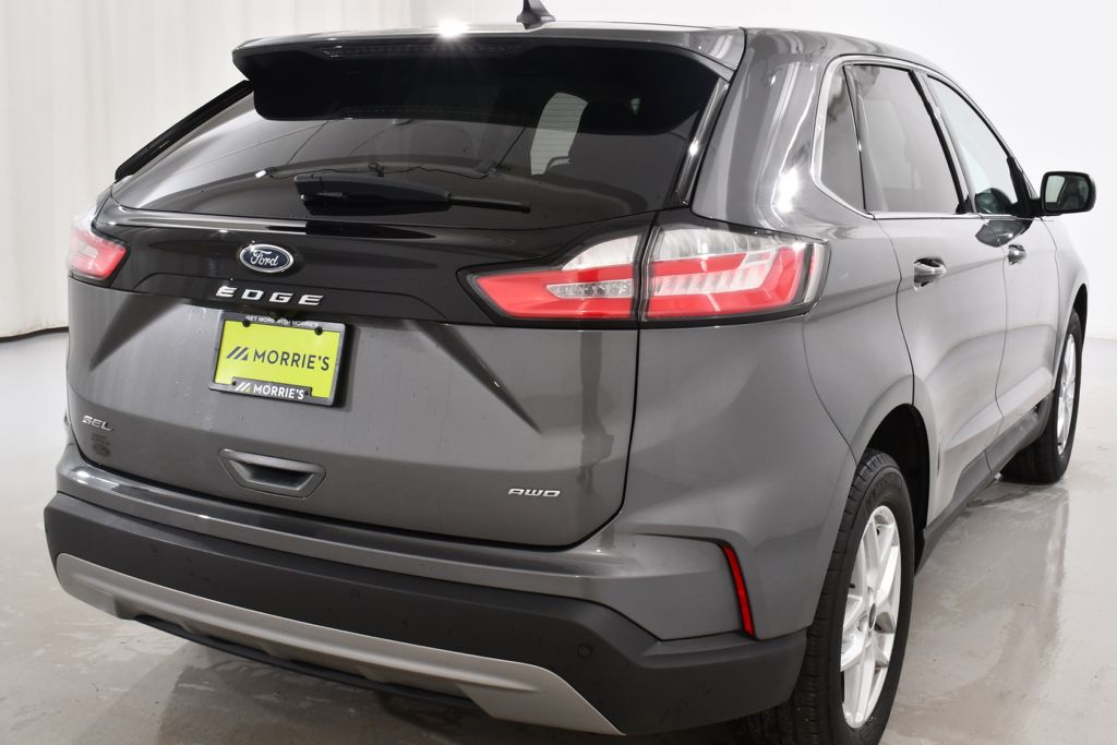 Used 2023 Gray Ford SEL image 12