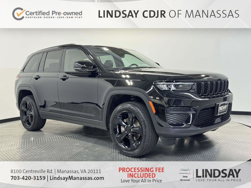 Diamond Black Crystal Pearlcoat 2025 Jeep Grand Cherokee SUV / Crossover Four-Wheel Drive 8-Speed Automatic