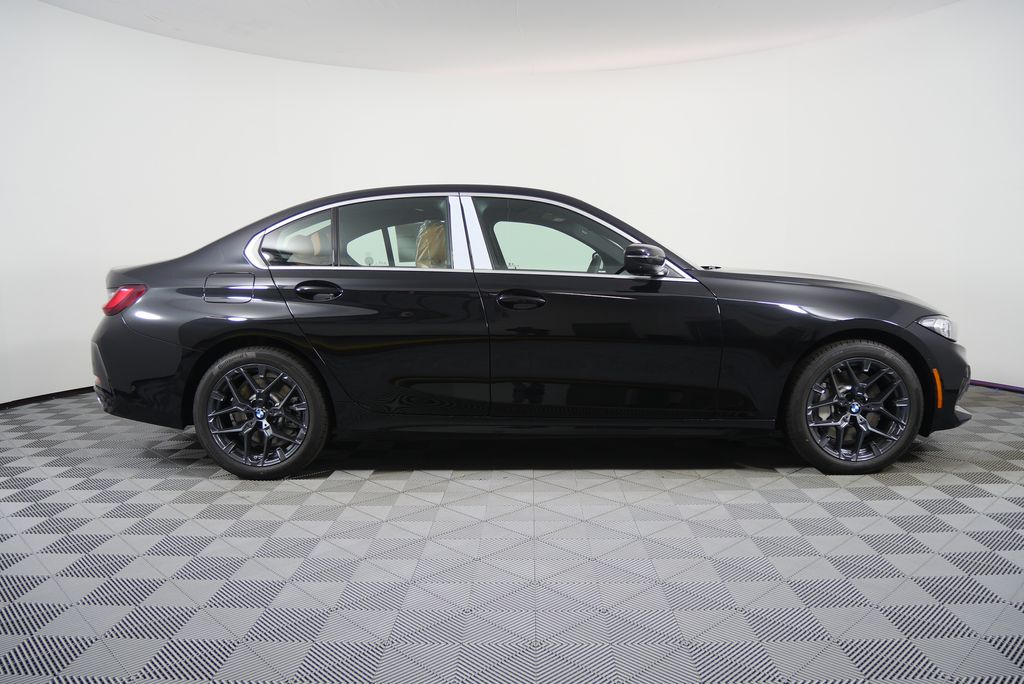 Thumbnail: 2026 BMW 3 Series - 2