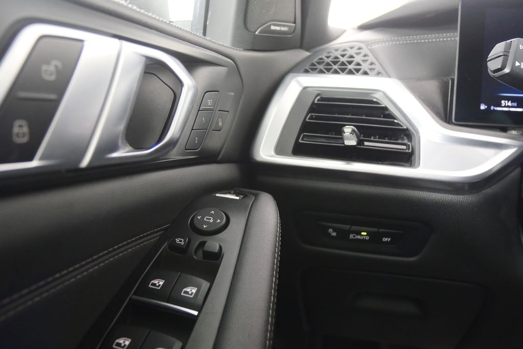 Thumbnail: 2024 BMW X5 - 18