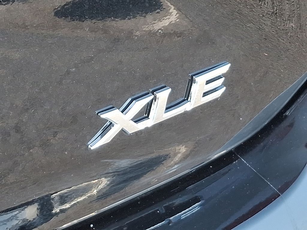 Thumbnail: 2025 Toyota Camry - 32