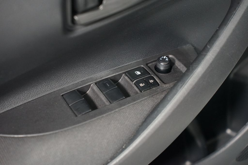 Thumbnail: 2024 Toyota Corolla - 28