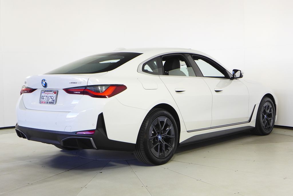 Thumbnail: 2023 BMW i4 - 7