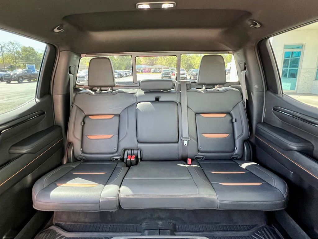 2023 GMC Sierra 1500 AT4 photo