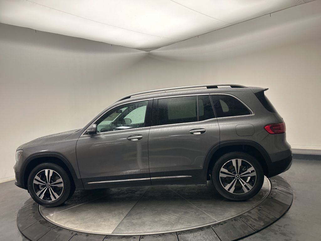Thumbnail: 2026 Mercedes-Benz GLB - 4