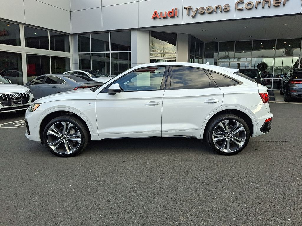 Thumbnail: 2023 Audi Q5 - 7