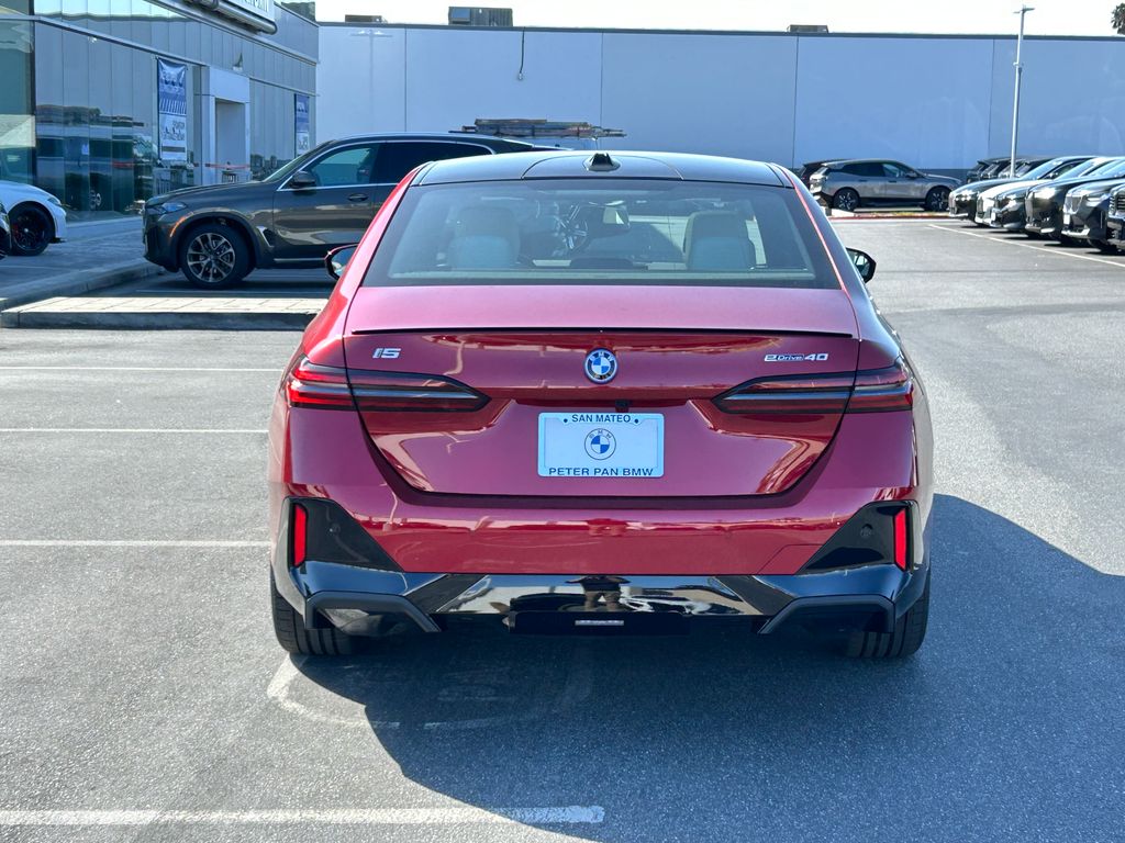 2025 BMW i5 eDrive40 4