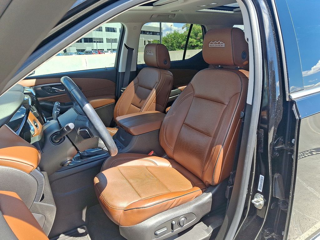 Thumbnail: 2018 Chevrolet Traverse - 5