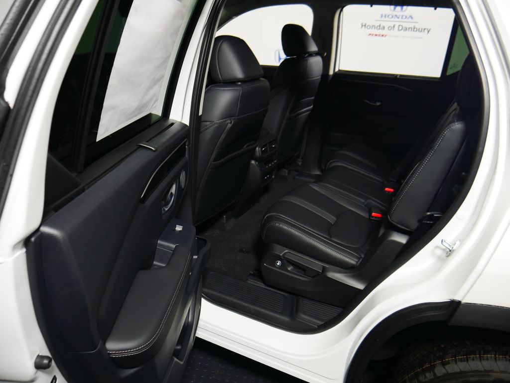 Thumbnail: 2026 Honda Pilot - 15