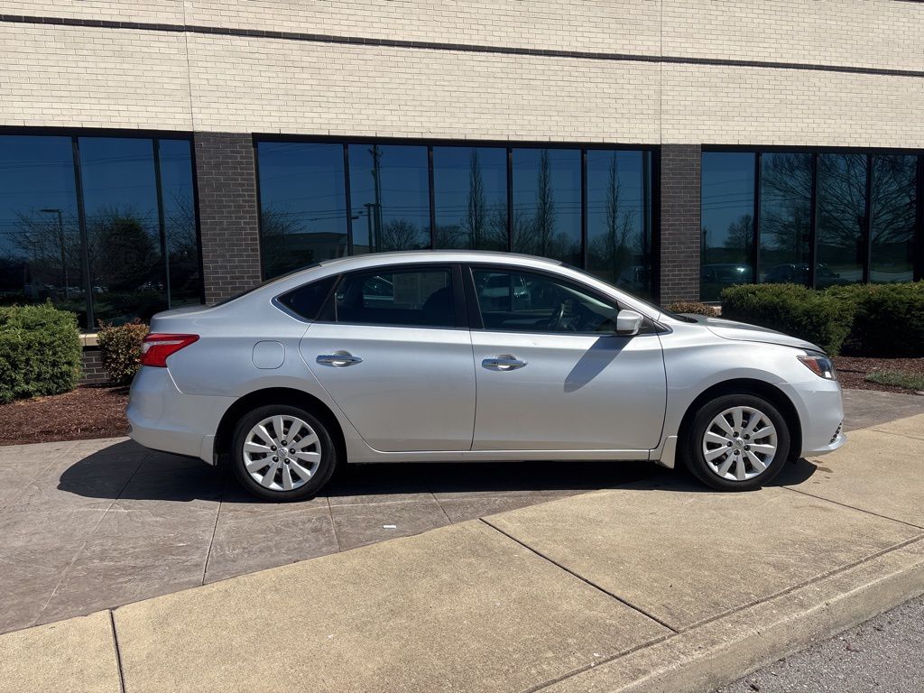 Used 2019 Silver Nissan S image 3