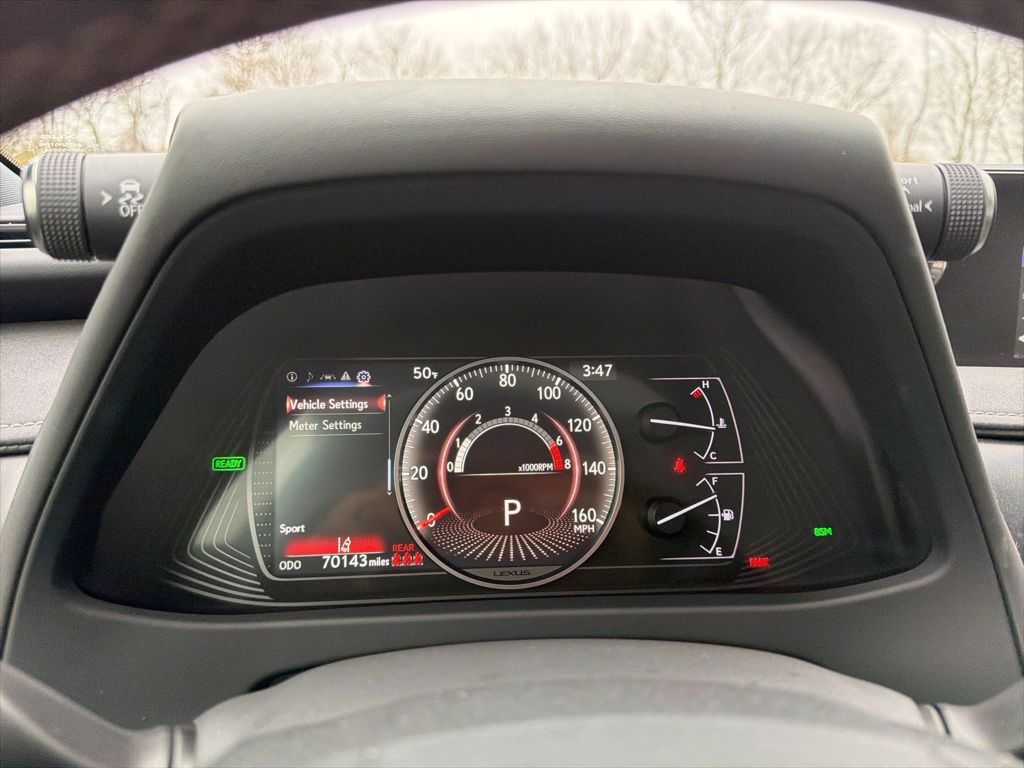 Thumbnail: 2021 Lexus UX - 29