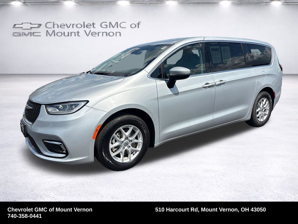 View vehicle photo 2