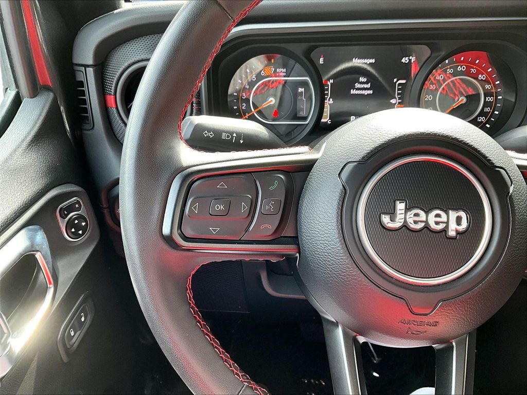 2024 Jeep Wrangler — photo 19