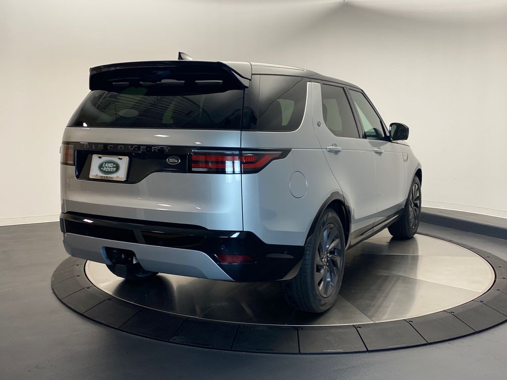 2023 Land Rover Discovery R-Dynamic S 5