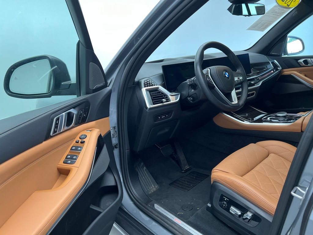 Thumbnail: 2025 BMW X5 - 22