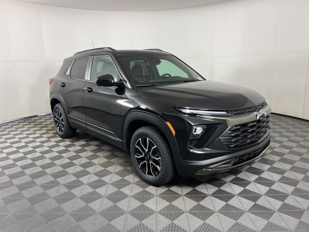 Thumbnail: 2026 Chevrolet TrailBlazer - 16