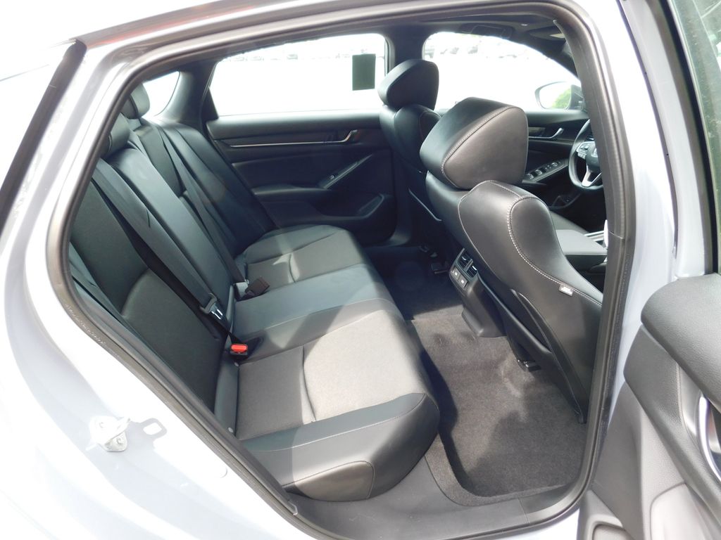 2022 Honda Accord Sport 5