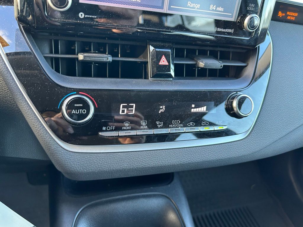 Thumbnail: 2022 Toyota Corolla - 24