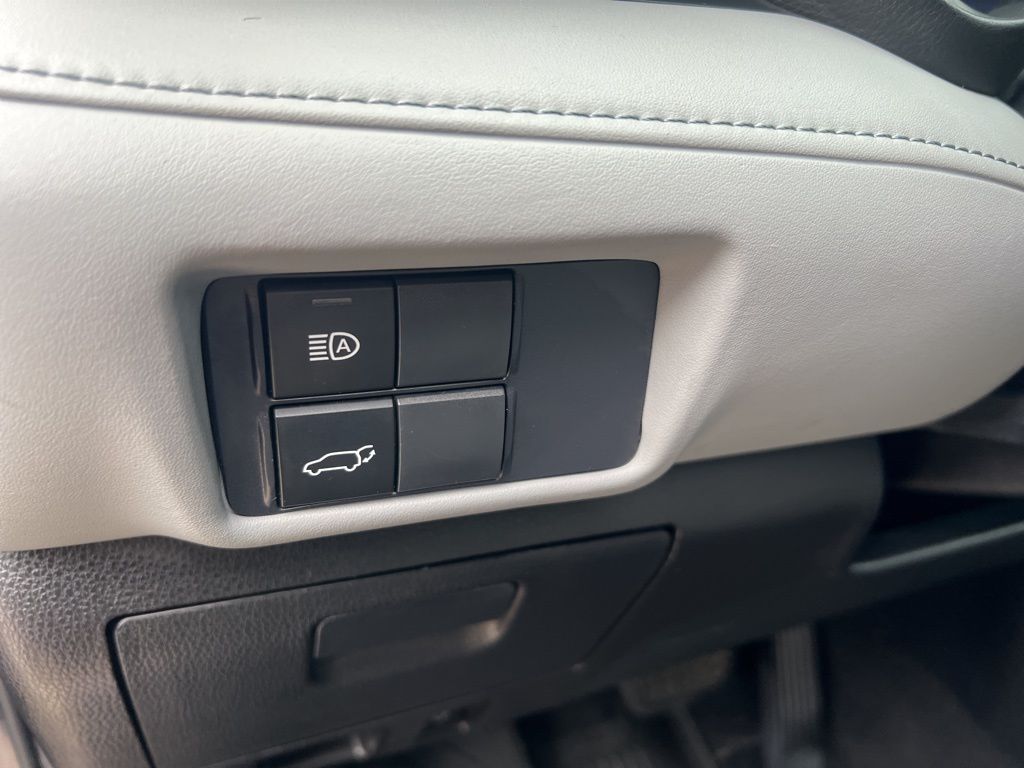 2021 Toyota Highlander XLE photo