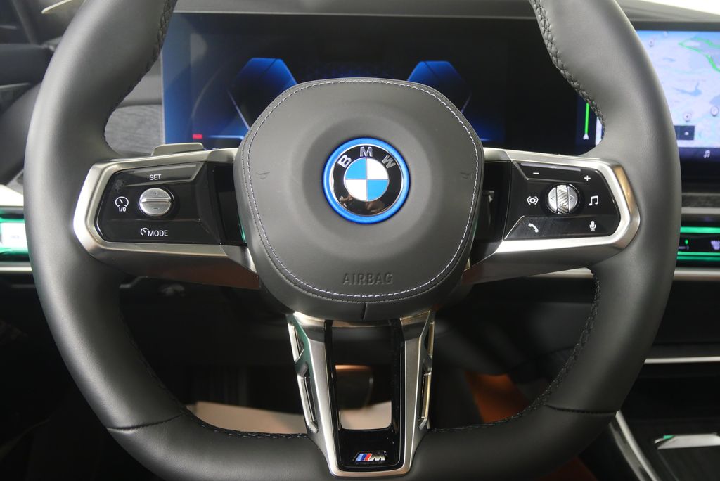 Thumbnail: 2025 BMW i7 - 21