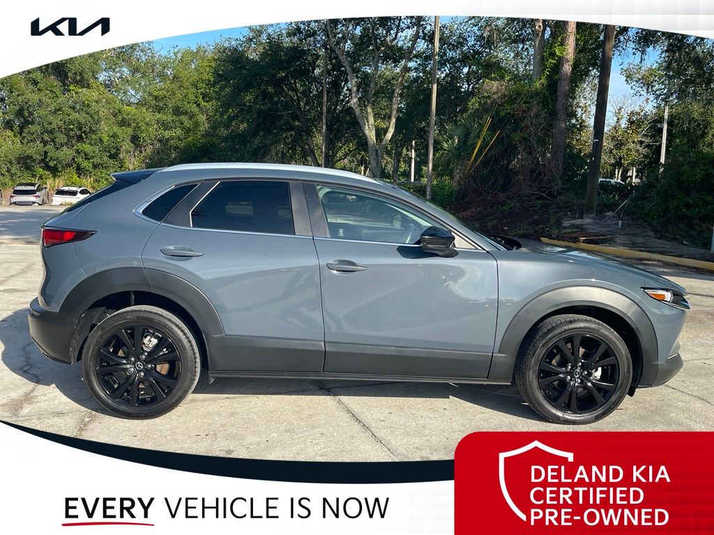 2024 Mazda CX-30 Carbon Edition - Photo 4