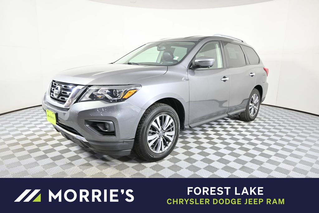 2020 Nissan Pathfinder SL