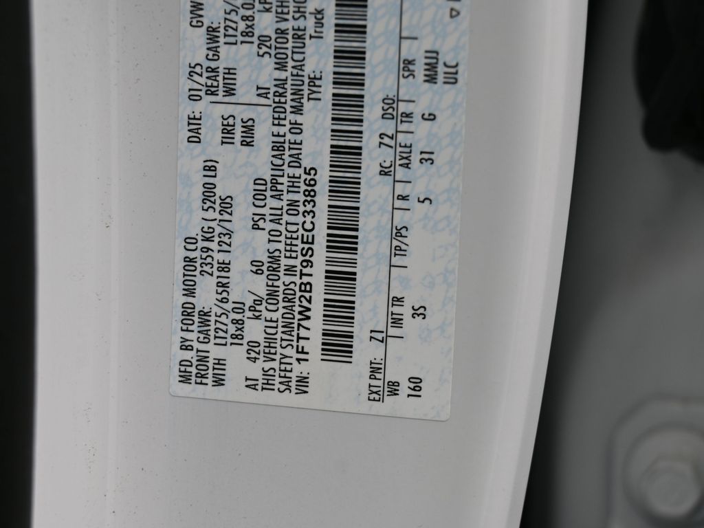 Used 2025 Oxford White Ford XLT image 18