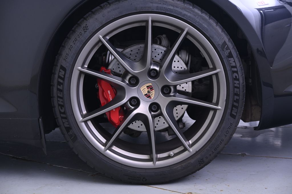 Thumbnail: 2013 Porsche 911 - 12