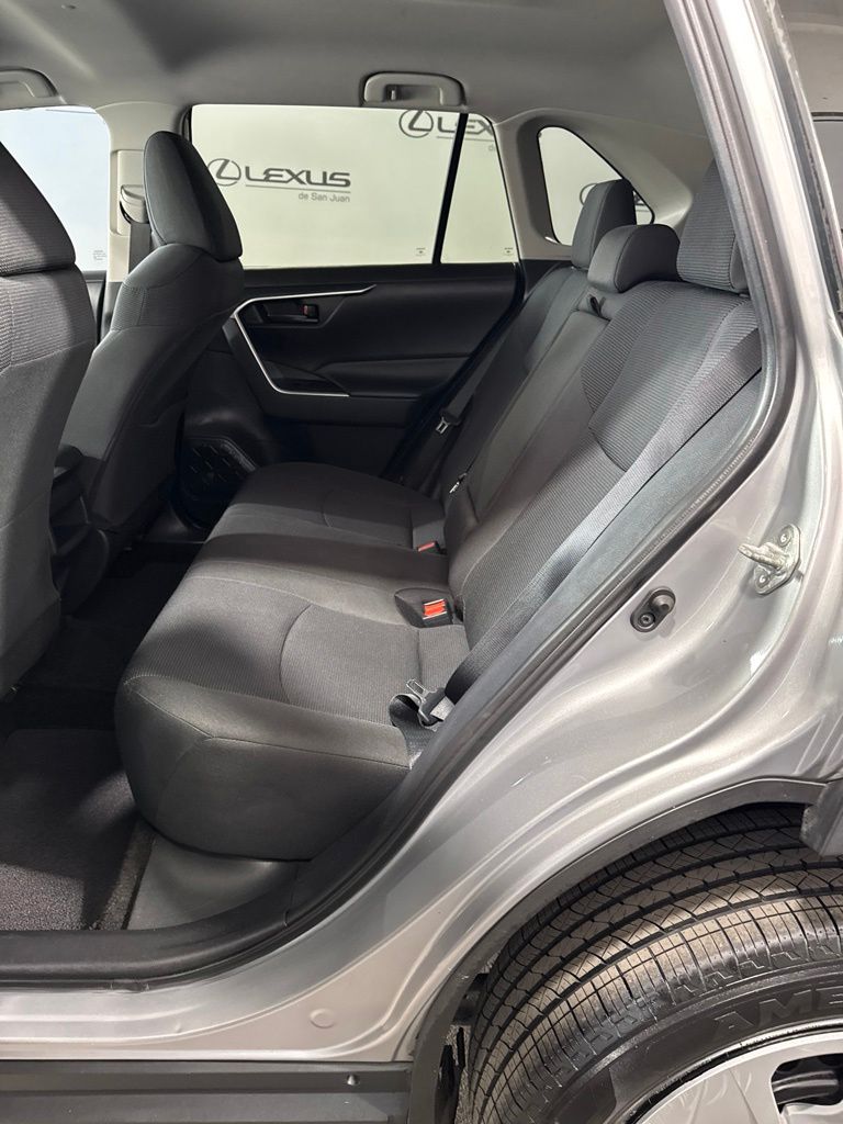 Thumbnail: 2019 Toyota RAV4 - 28