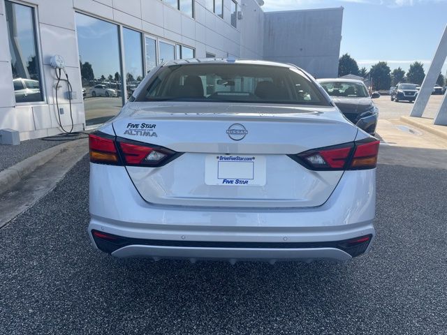 2025 Nissan Altima S - Photo 25