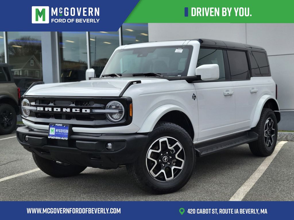 2025 Ford Bronco Outer Banks 4-Door 4WD