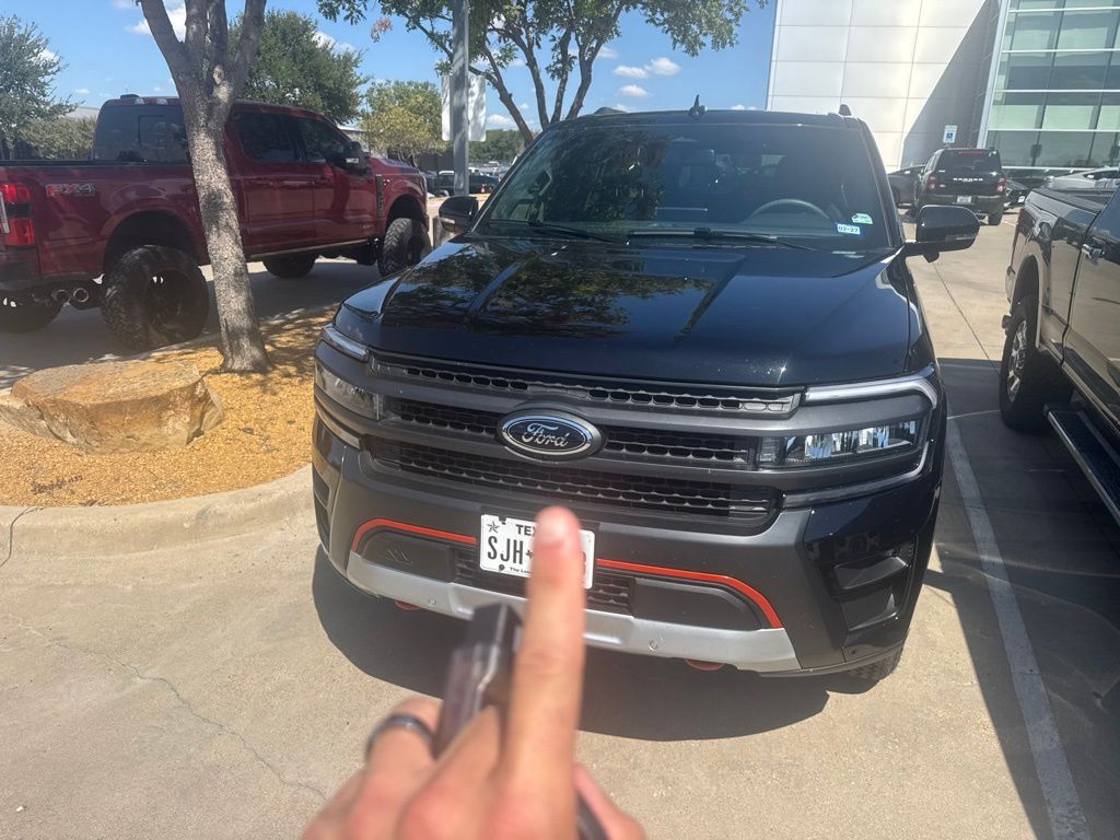 Black Metallic 2023 Ford Expedition SUV / Crossover Four-Wheel Drive Automatic