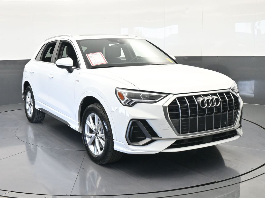 Used 2025 White Audi Premium image 9