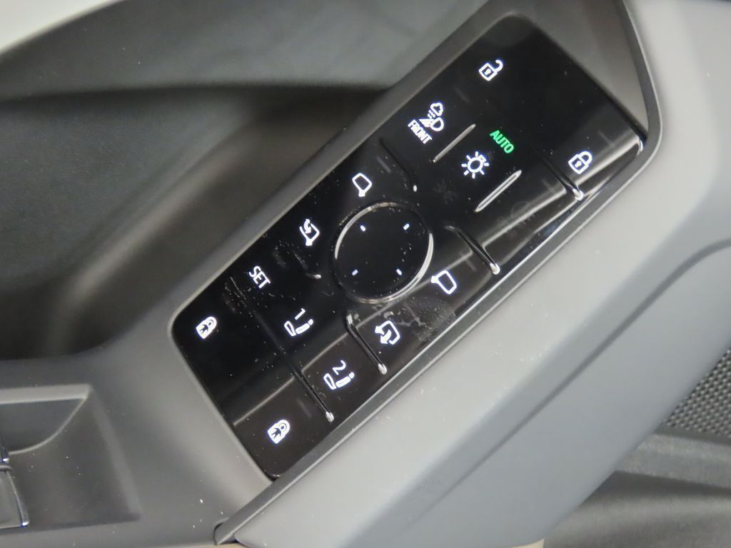 Thumbnail: 2025 Audi Q5 - 28