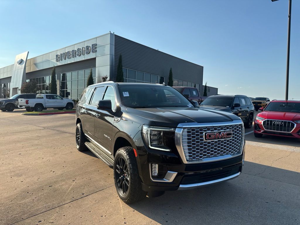 Onyx Black 2021 GMC Yukon XL SUV / Crossover Four-Wheel Drive