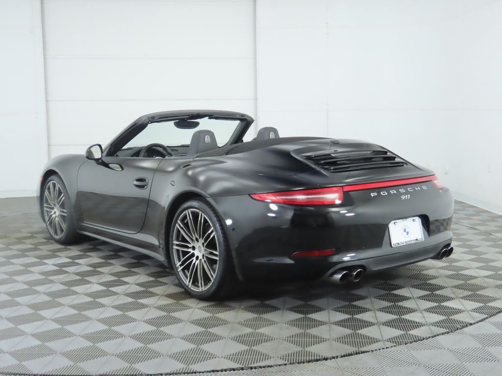 Thumbnail: 2016 Porsche 911 - 7