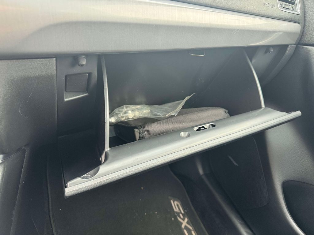 Used 2016 Silver Mazda Touring image 31