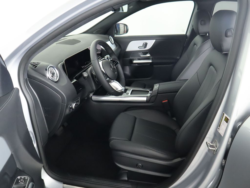 Thumbnail: 2025 Mercedes-Benz GLA - 19