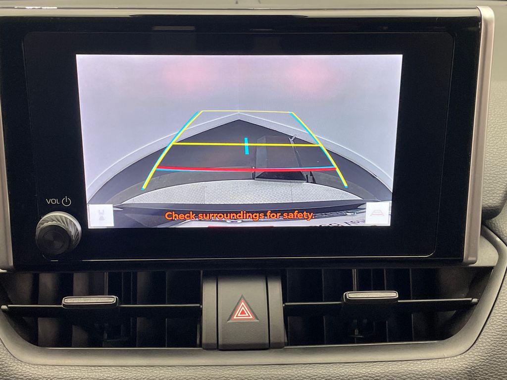 2023 Toyota RAV4 XLE 26
